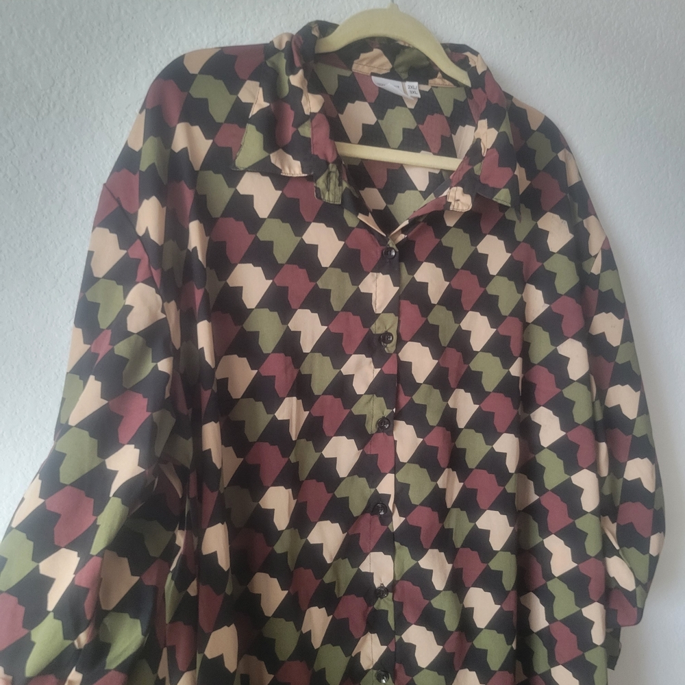 Geometric Patterned Button-Up Dress - Picture 7 of 7